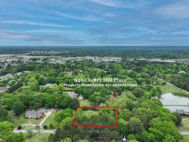 Land for sale in Hope Hull, Alabama