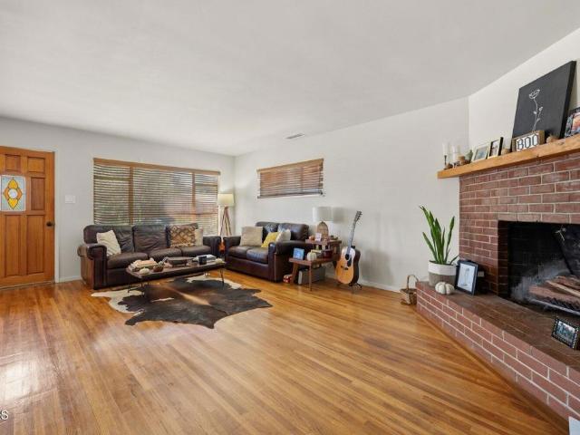 House for sale in Meiners Oaks, Ojai