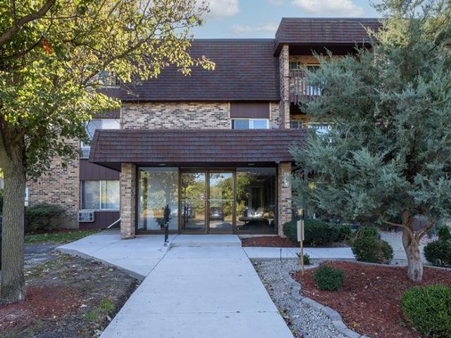 Condo for sale in Prospect Heights, Illinois