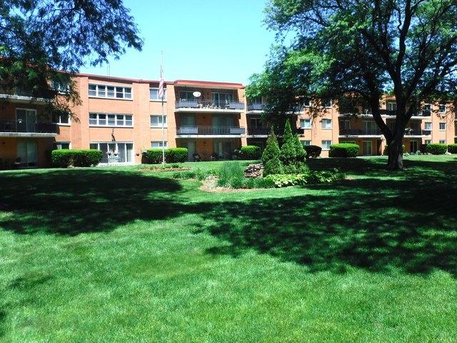 Condo for sale in Homewood, Illinois