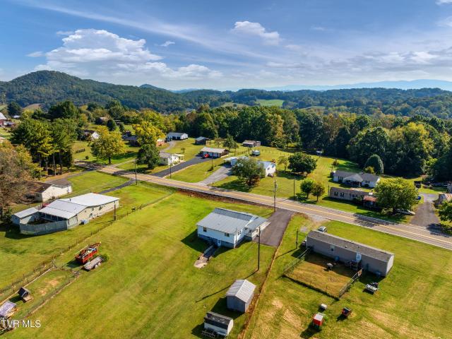 House for sale in Piney Flats, East Tennessee