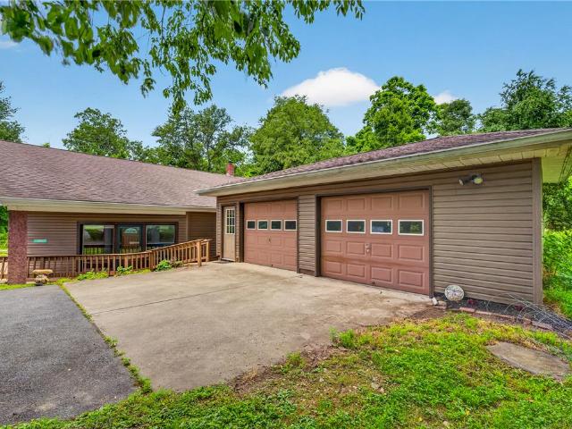 House for sale in Mount Bethel, Pennsylvania