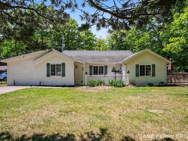 House for sale in Stanton, Michigan