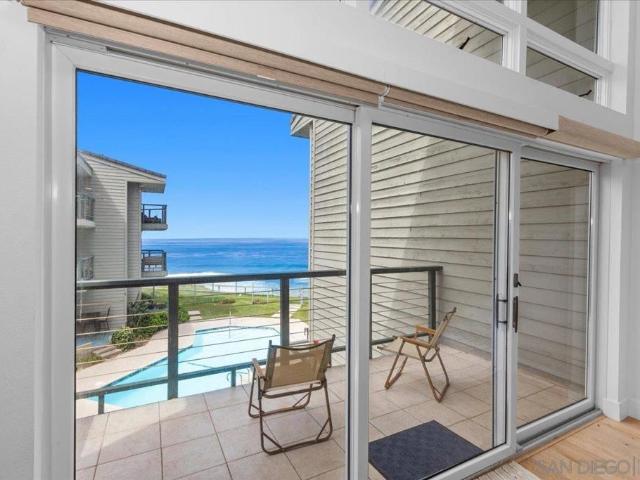 Condo for sale in Cardiff, California