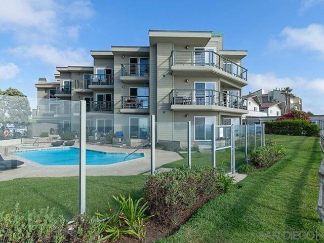 Condo for sale in Cardiff, California