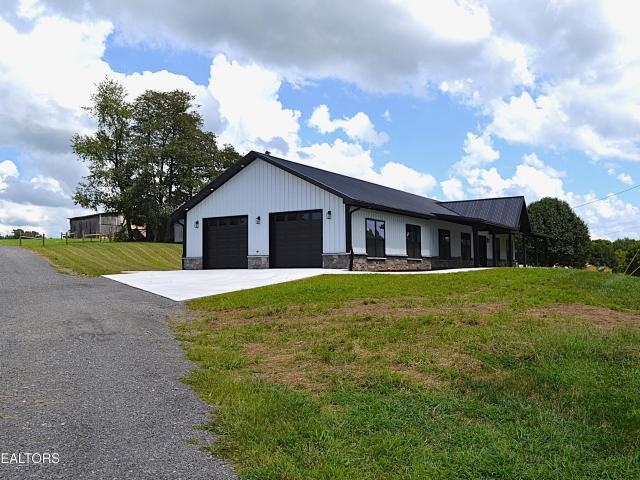 House for sale in Strawberry Plains, East Tennessee