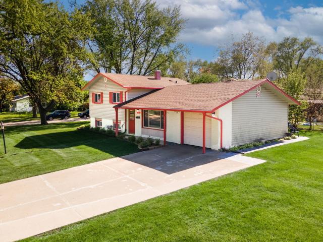 House for sale in Hoffman Estates, Illinois