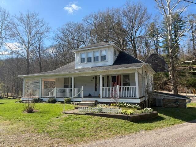 House for sale in New Straitsville, Ohio