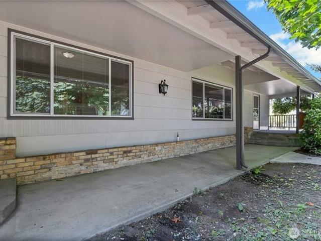 House for sale in Mckenna, Washington