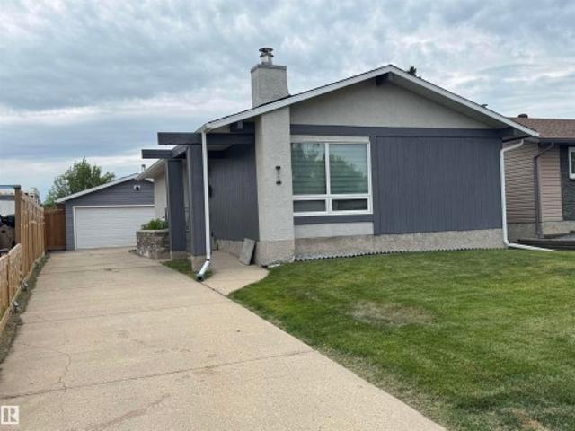 House for sale in Fort Saskatchewan, Alberta