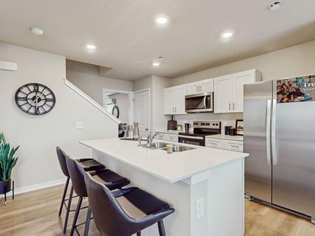 Townhouse for sale in Linn, Iowa
