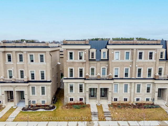 Townhouse for sale in Woburn, Ontario
