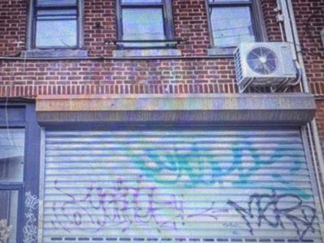 House for sale in Queens, Arverne