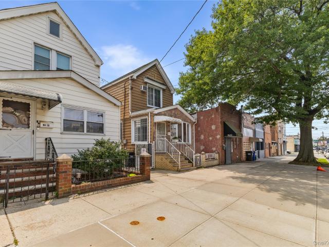 House for sale in Ozone Park, New York