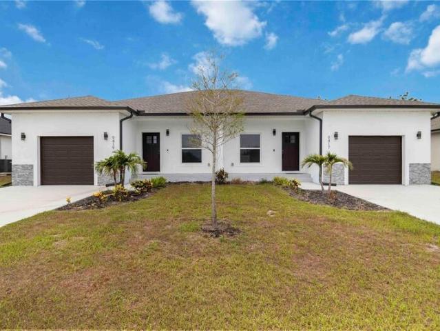 Duplex for sale in Port Charlotte
