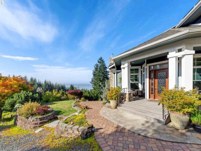 House for sale in North Bend, Oregon