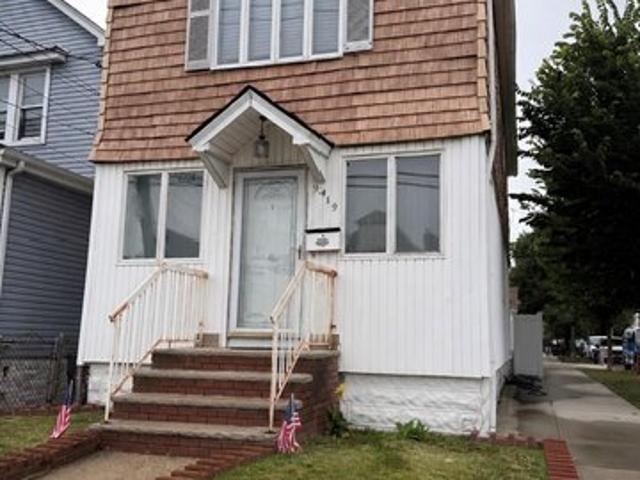 House for sale in Queens, Arverne