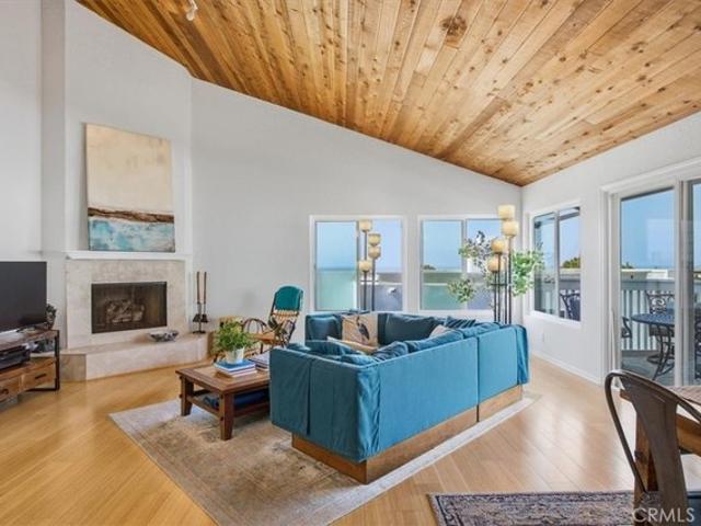 Townhouse for sale in Hermosa Beach, Los Angeles County