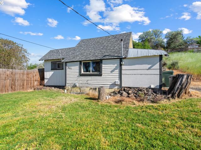 House for sale in Oregonia