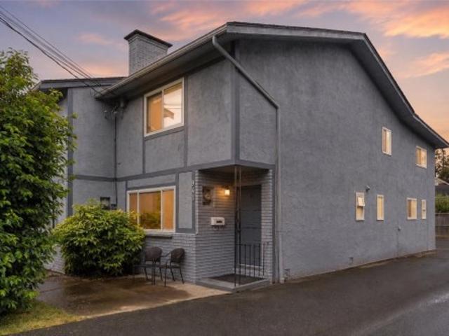 House for sale in Esquimalt, Capital Regional District