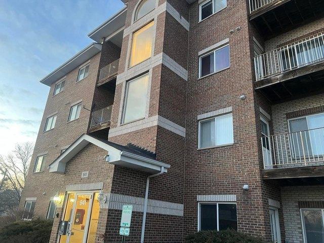Condo for sale in Addison, DuPage County
