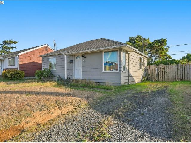 House for sale in Coos Bay, Coos County
