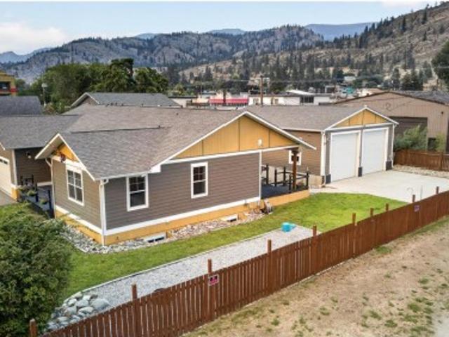 House for sale in Okanagan Falls, British Columbia