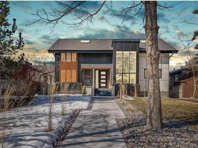 House for sale in Edmonton
