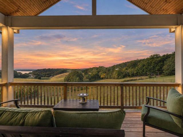 House for sale in Harrison, East Tennessee