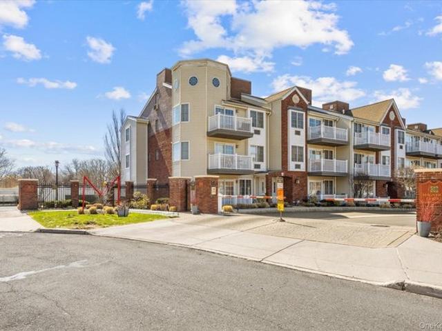 Condo for sale in Queens, Arverne