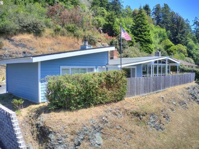 House for sale in Oregonia