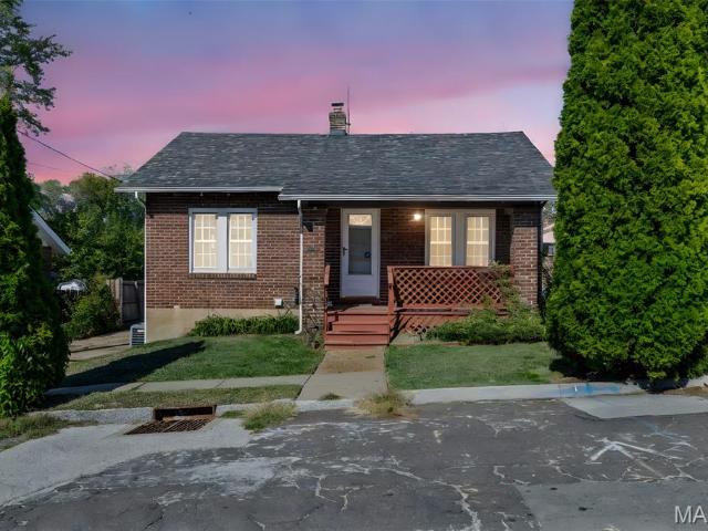 House for sale in Saint John, Missouri