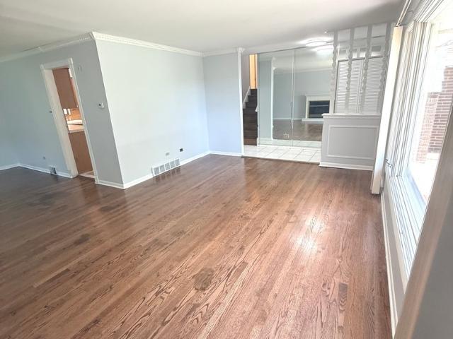 House for sale in South Holland, Illinois