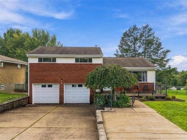 House for sale in Wynnecliffe Manor, Carnegie