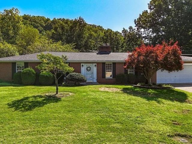House for sale in Belpre, Ohio