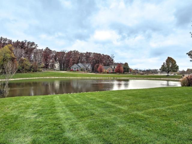 Townhouse for sale in Crown Point, Indiana