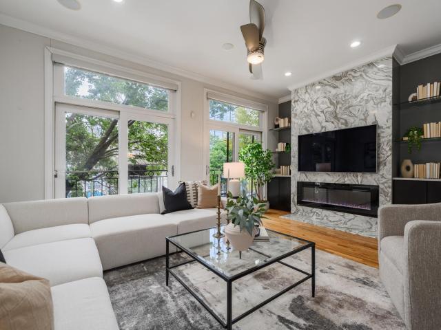 Townhouse for sale in Chicago Park, Illinois