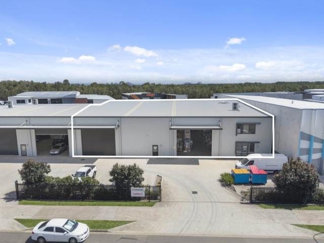 Warehouse for rent in Toombul, Queensland