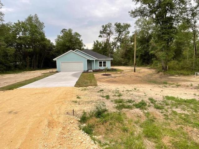 House for sale in Bronson, Florida