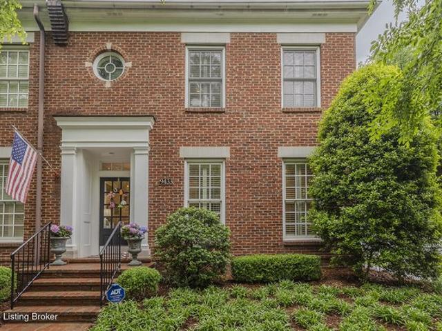 Townhouse for sale in Prospect, Kentucky