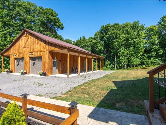 House for sale in Oneida, New York