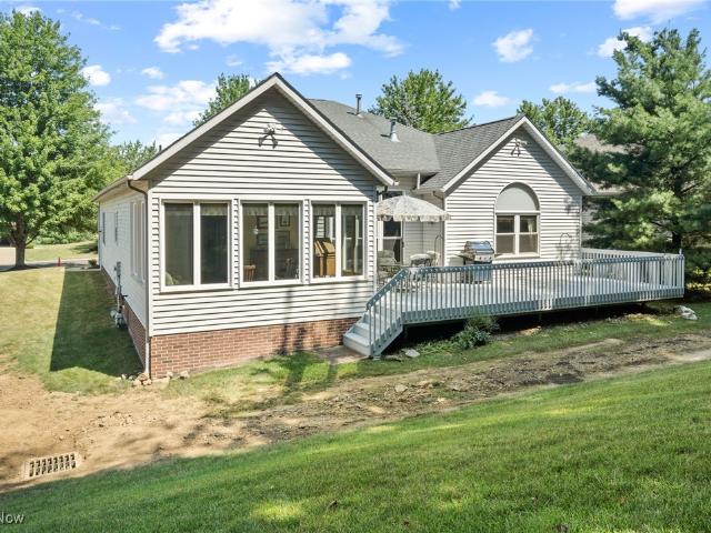 Condo for sale in North Canton