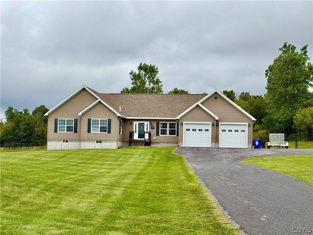 House for sale in Oneida, New York