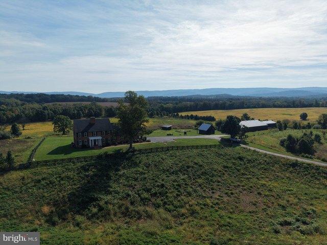 Farm for sale in Berryville, Clarke County