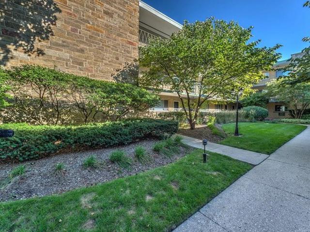House for sale in Oak Park, Illinois