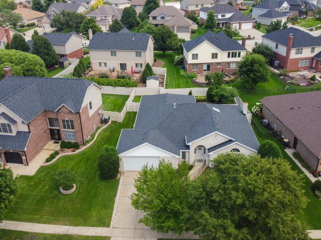 House for sale in Woodridge, Illinois