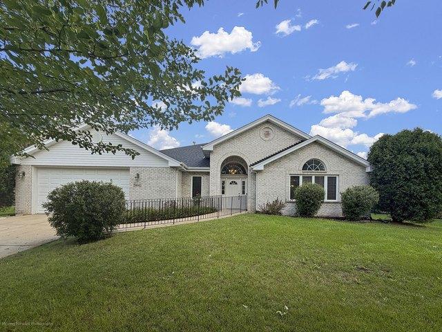 House for sale in Woodridge, Illinois