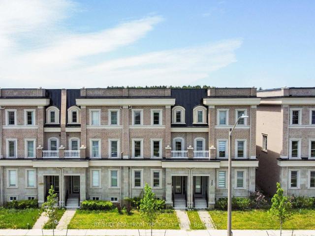 Townhouse for sale in Woburn, Ontario
