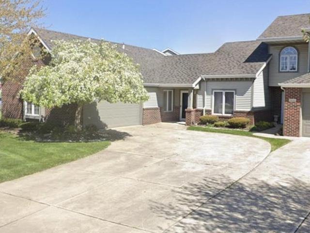 Townhouse for sale in Crown Point, Indiana