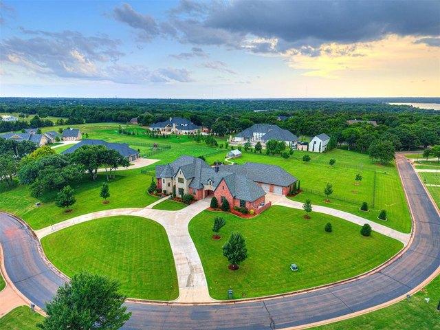House for sale in Jones, Oklahoma